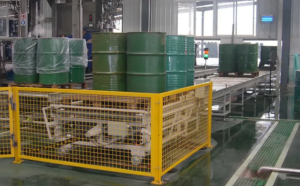 Explosion-proof conveying system for barrels