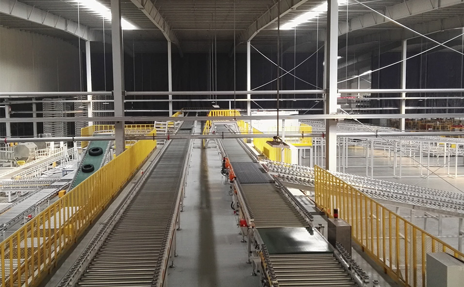 Roller conveyor sorting equipment